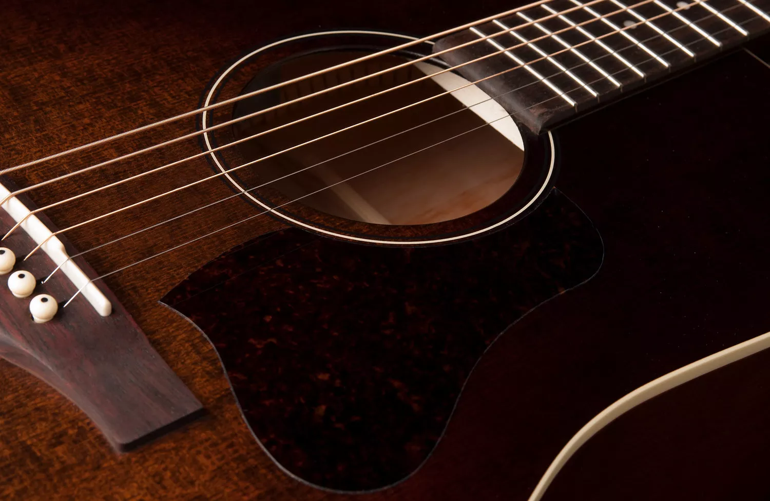art-lutherie-americana-dreadnought-bourbon-burst-3